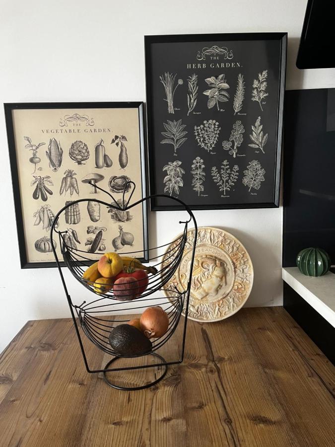 Apartman Vanesa Apartment Split Bagian luar foto